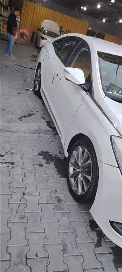 هیوندای ازێرا